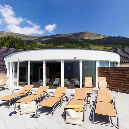 Natuerlich Mit Charakter 4*
