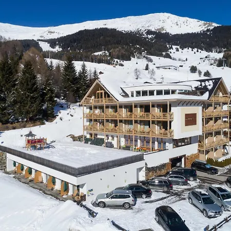 Naturlich Mit Charakter Hotel Fiss