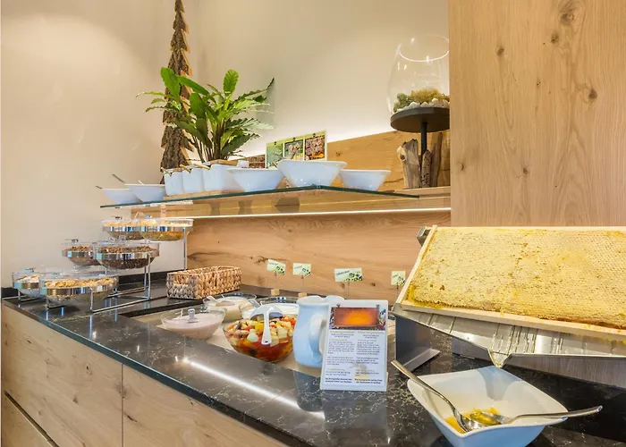 Hotel Natuerlich Mit Charakter Fiss