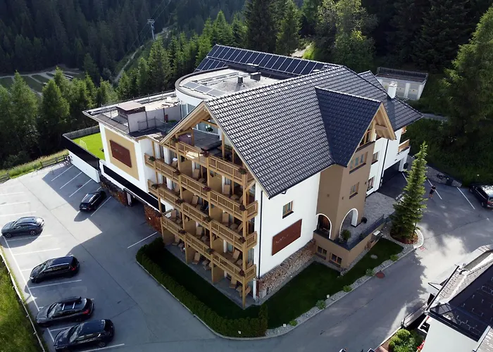 Natuerlich Mit Charakter Hotel Fiss