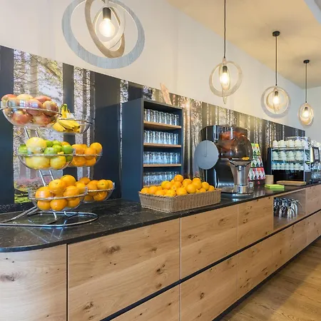 Natuerlich Mit Charakter 4* 피스