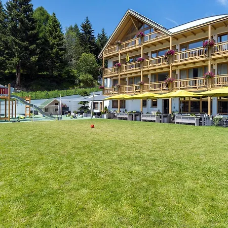 Natuerlich Mit Charakter 4*